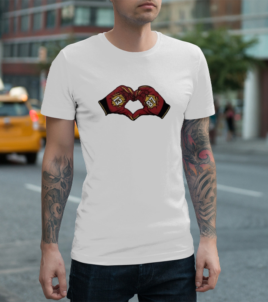 Nazeeh Johnson And Travis Kelce Kansas City Chiefs Heart Hands 13 87 T-Shirt