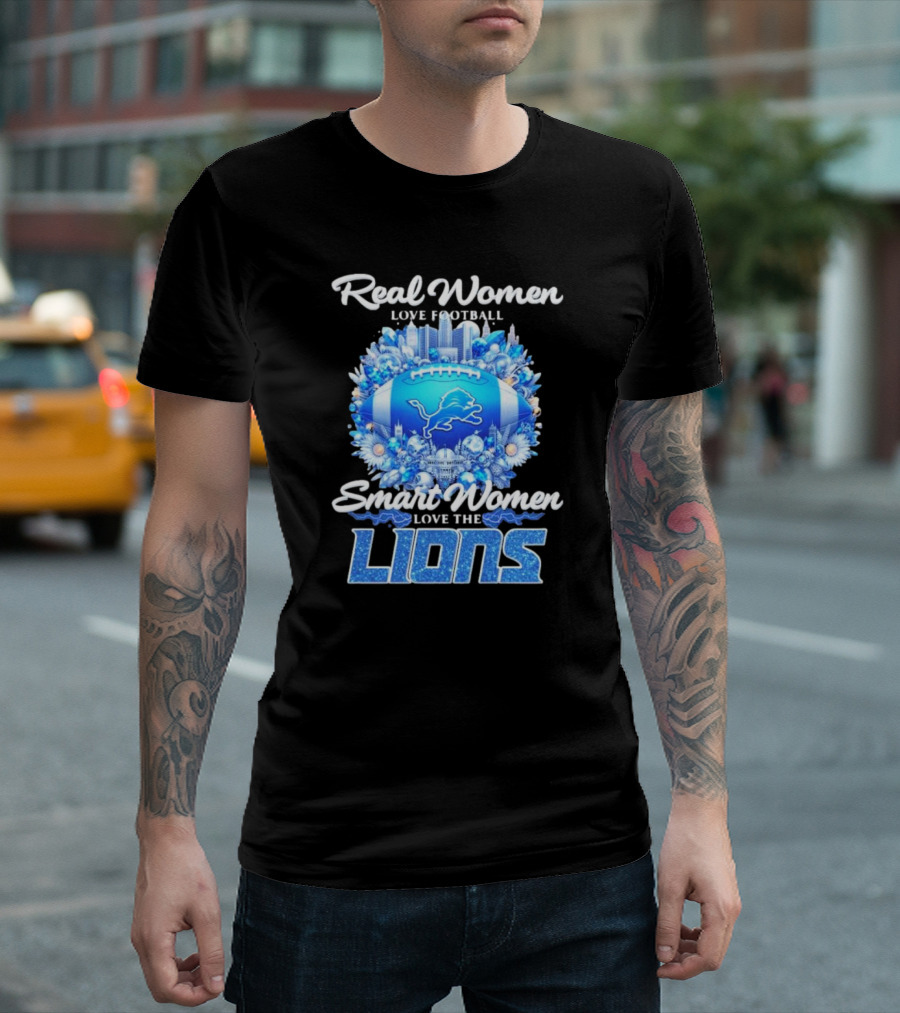 Real Women Love Football Smart Women Love the Lions Detroit Vintage Diamonds T-Shirt