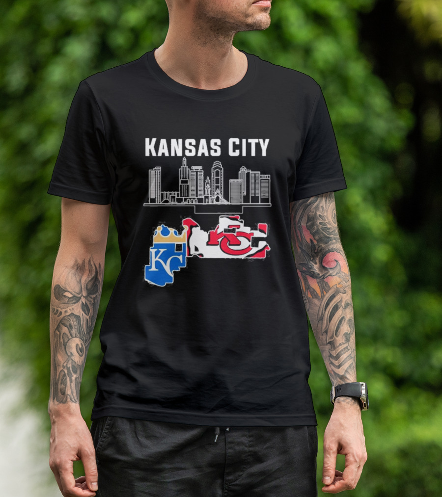 Kansas City Skyline KC Chiefs Royals Map T-Shirt
