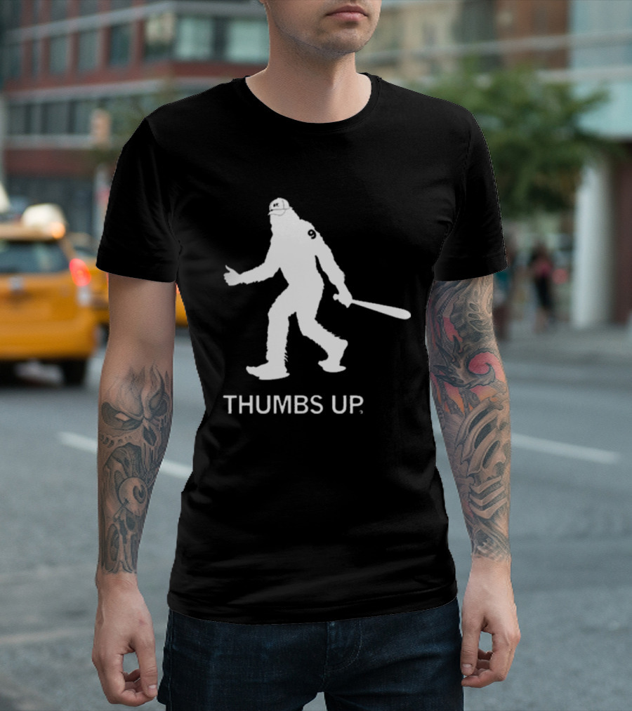 THUMBS UP Bigfoot Baseball Player Vintage T-Shirt