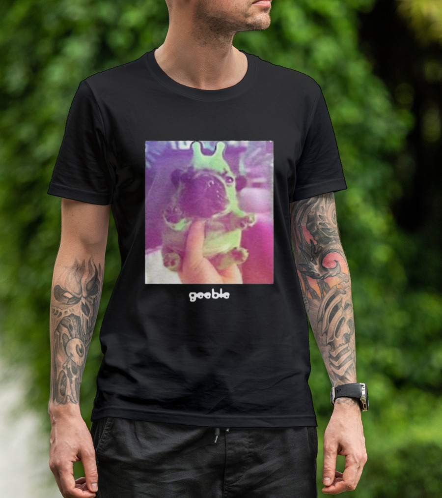 Pibble Palace Geeble Pug Crown T-Shirt