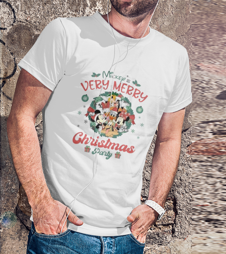 Mickey’s Very Merry Christmas Party Magic Kingdom 2024 Wreath And Character T-Shirt