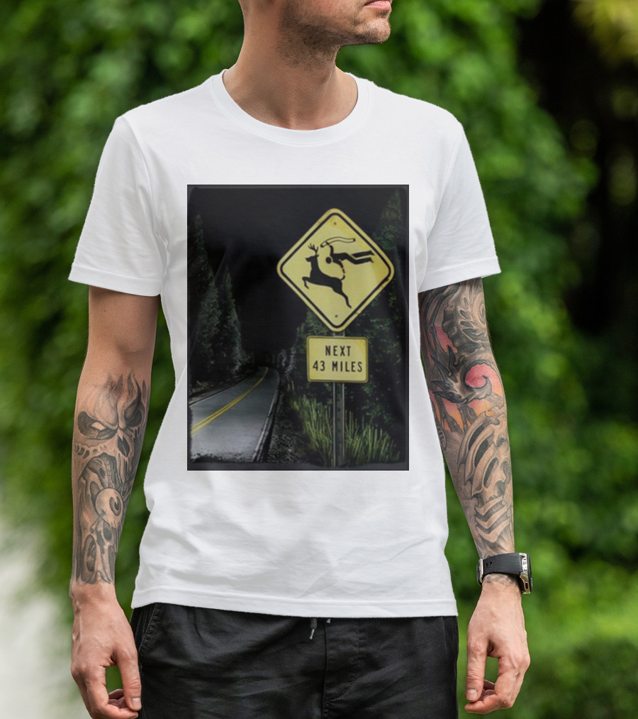 Gamersupps Deer Dive Next 43 Miles Warning Sign Forest Road Scene T-Shirt