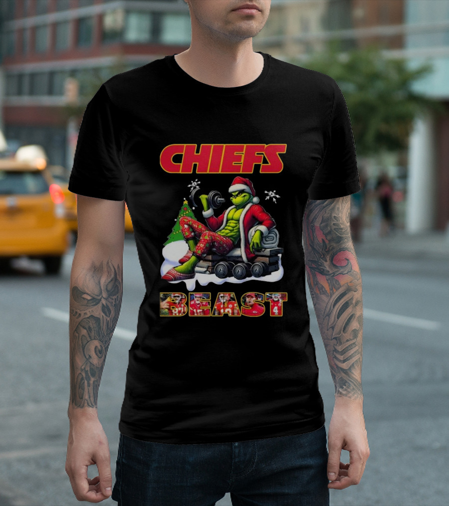Chiefs Grinch Santa Beast Christmas Gymmer Kansas NFL 2025 T-Shirt