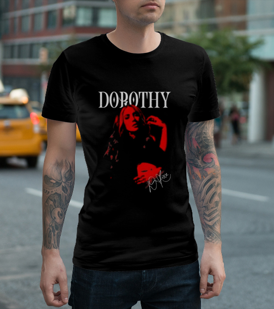 Dorothy Red Portrait Signature T-Shirt