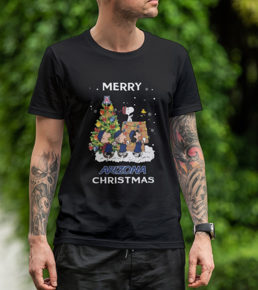 Arizona Wildcats Snoopy Peanuts Merry Christmas Tree T-Shirt