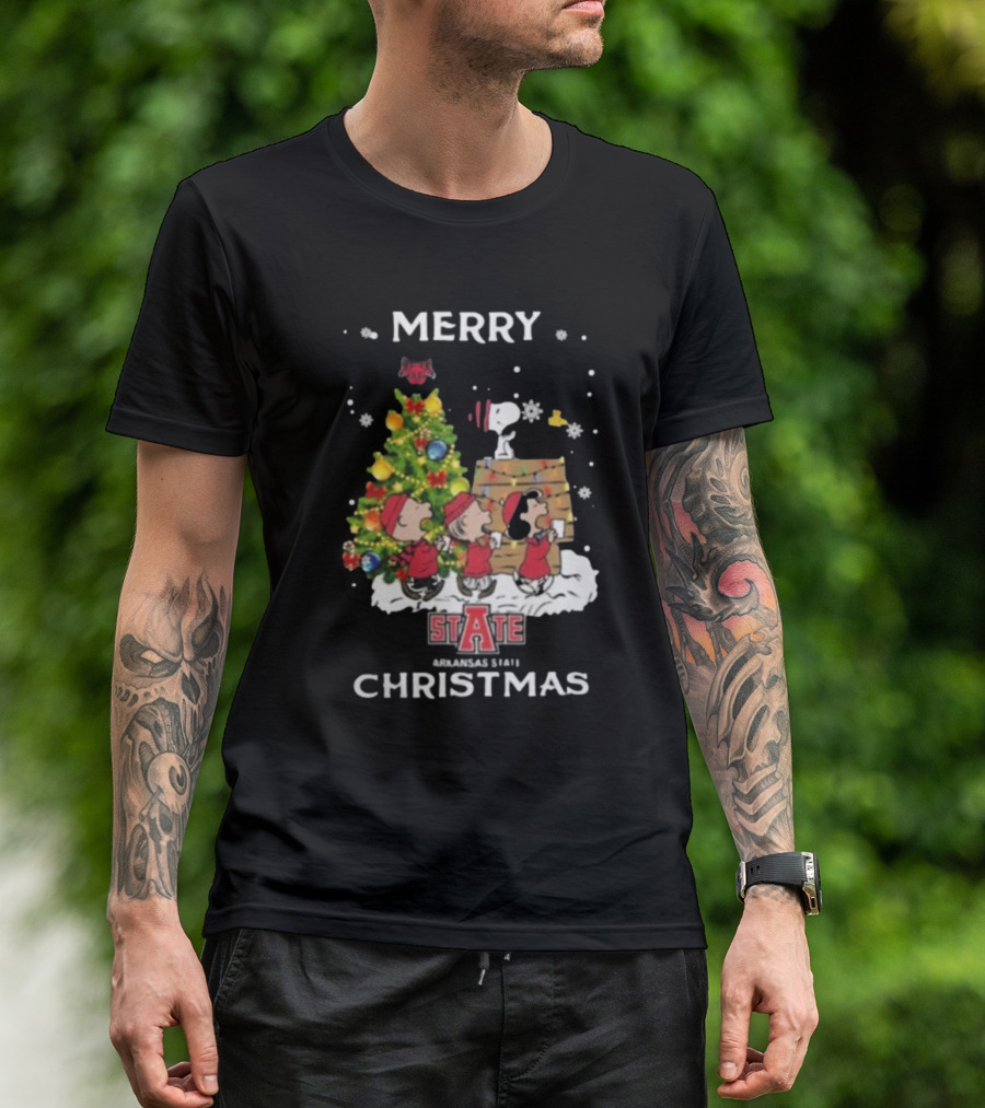 Arkansas State Red Wolves Snoopy Friends Merry Christmas T-Shirt