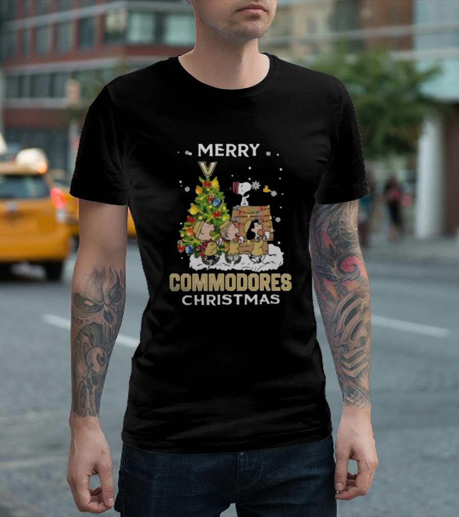 Vanderbilt Commodores Snoopy And Friends Merry Christmas T-Shirt