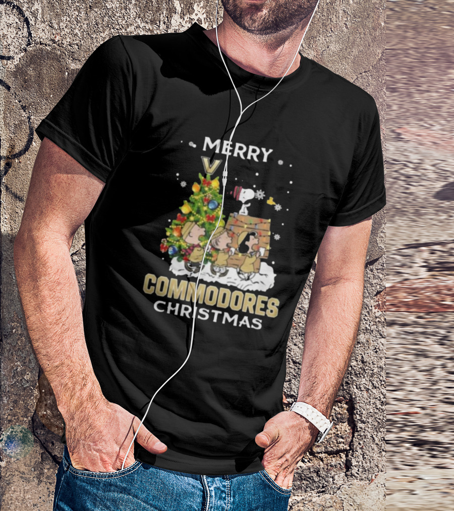 Vanderbilt Commodores Snoopy And Friends Merry Christmas T-Shirt