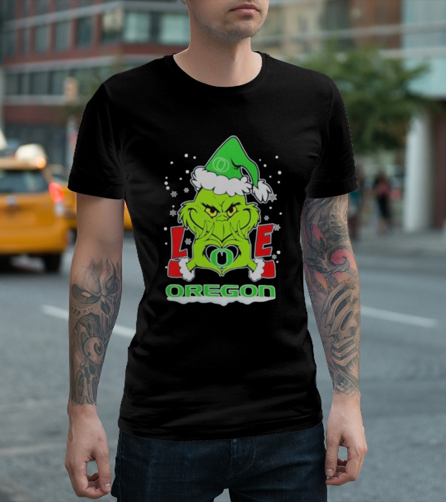 The Grinch Oregon Ducks Love Christmas 2024 Football T-Shirt