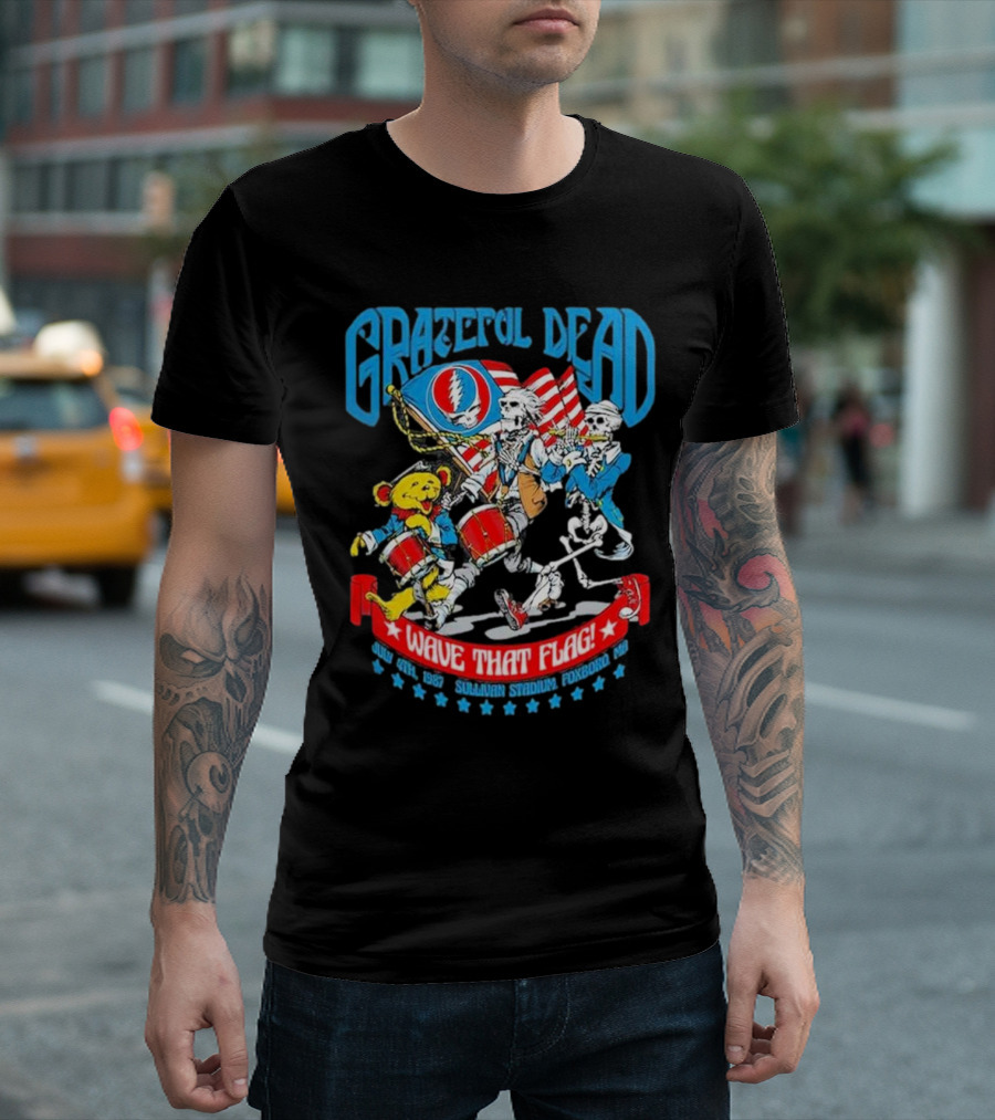 Grateful Dead Wave That Flag July 4th 1987 Sullivan Stadium Foxboro MA T-Shirt