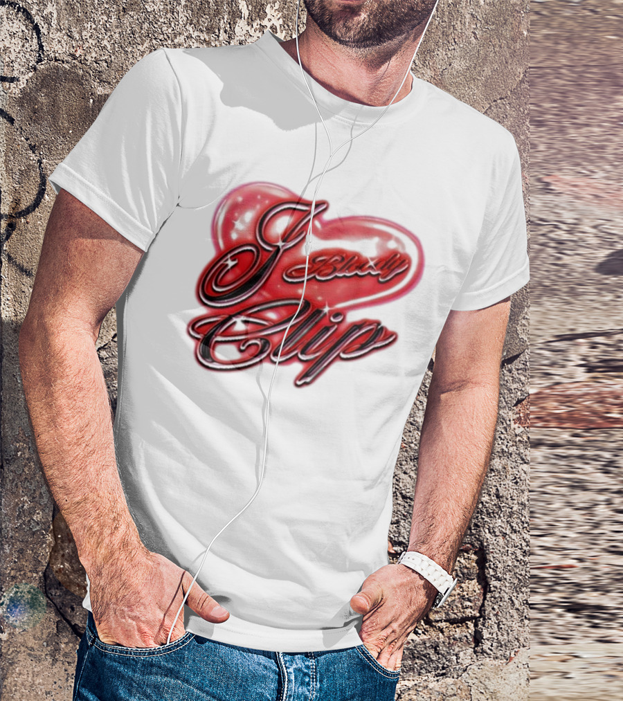 I Love Bloody Clip Heart Airbrush Imnotclip T-Shirt
