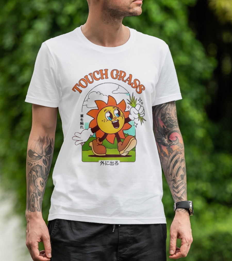 Touch Grass Retro Sun Character Outdoors Japanese Text T-Shirt
