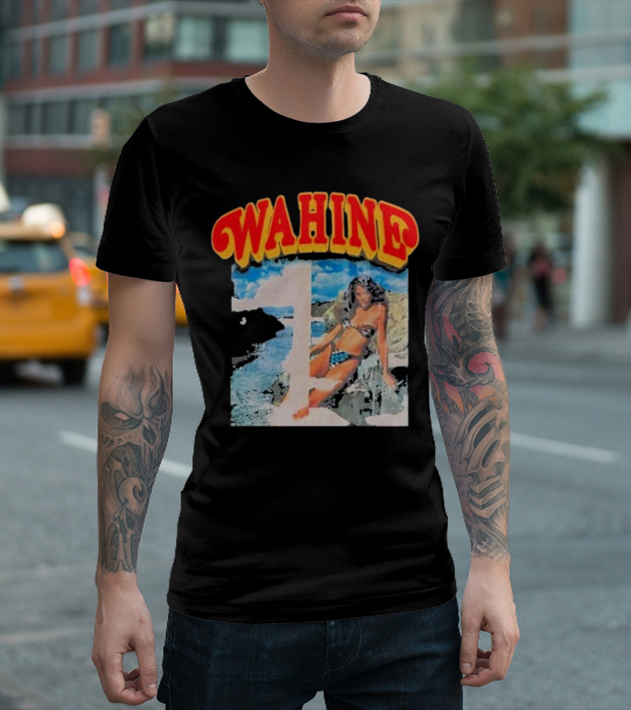 Wahine Beach Scene T-Shirt