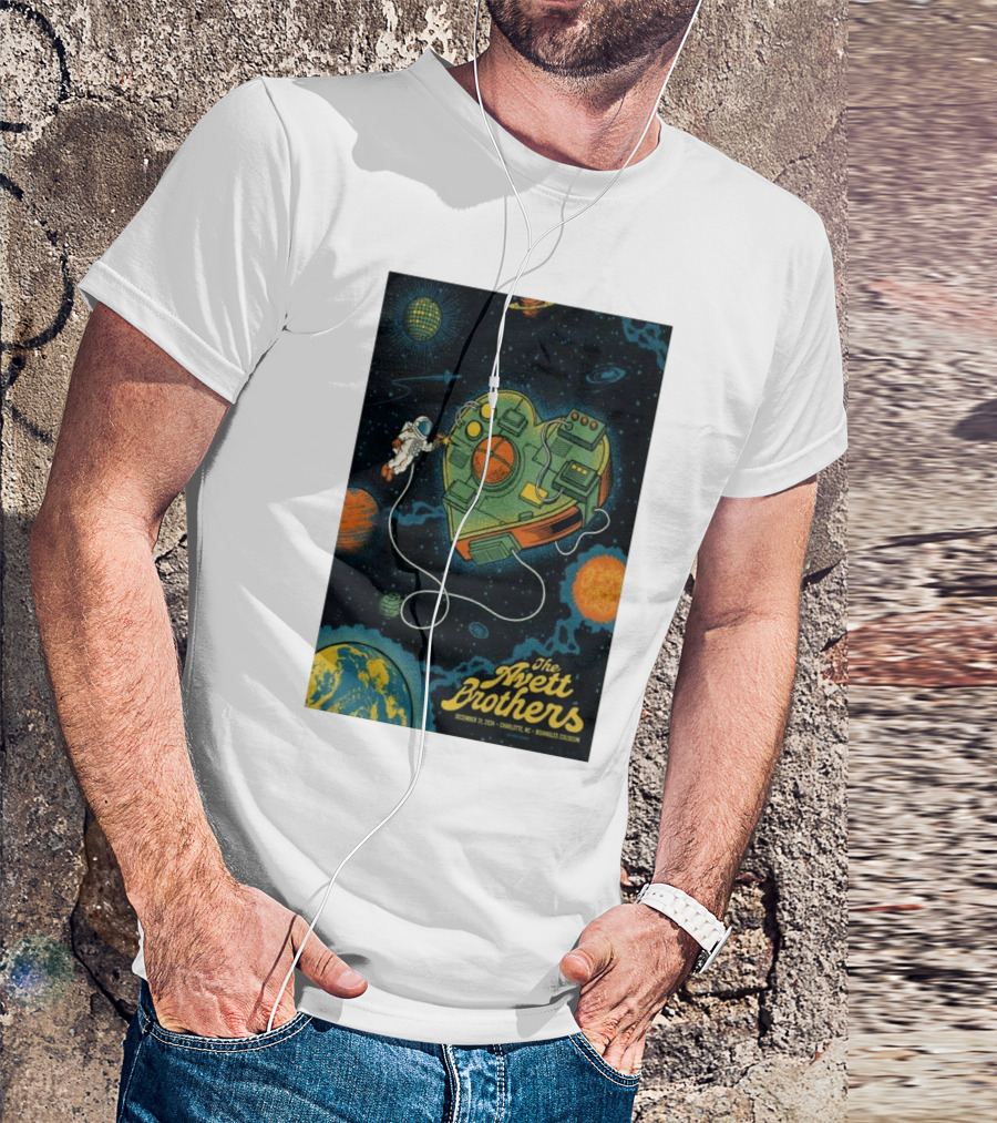 The Avett Brothers Dec 31 2024 Charlotte NC Bojangles Coliseum Space Heart Astronaut T-Shirt