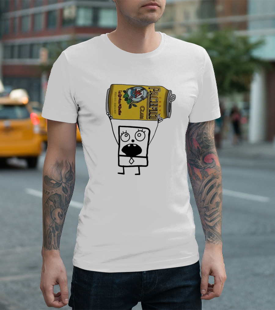 Doodlebob Holding Pacifico Clara La Cerveza del Pacifico Beer Can T-Shirt