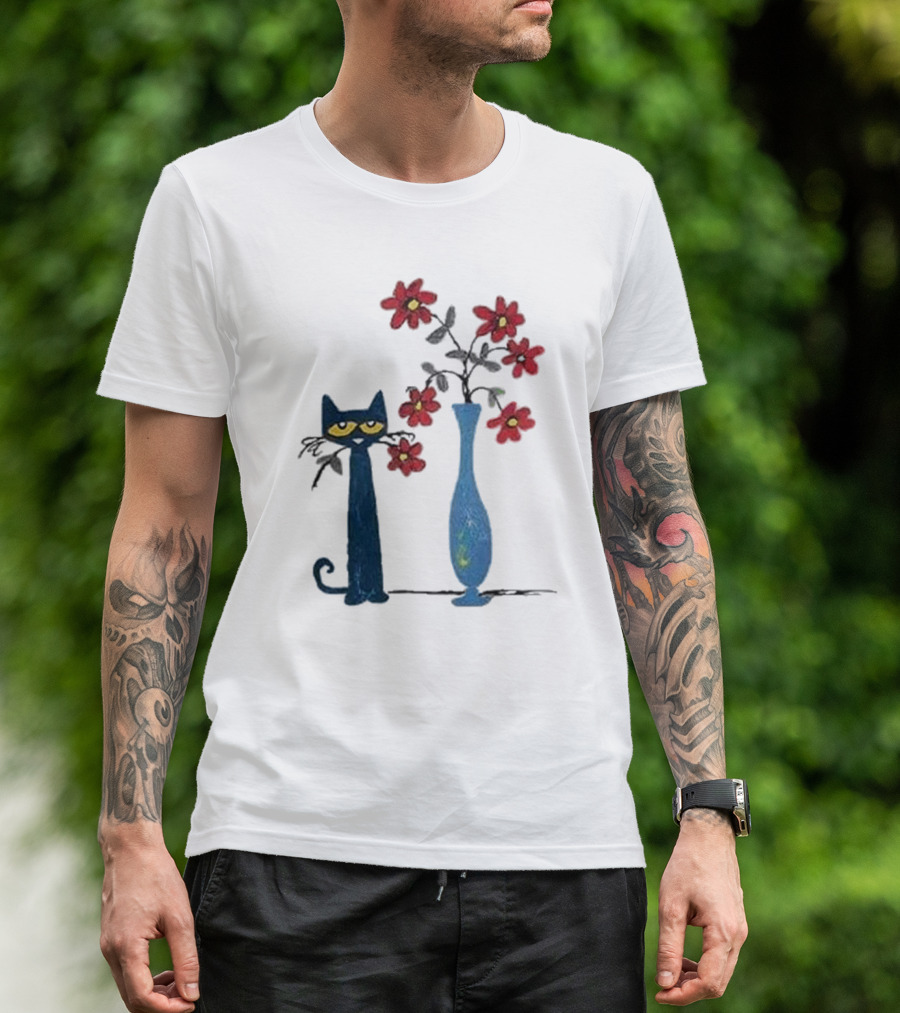 Pete The Cat And Red Flowers In Blue Vase T-Shirt