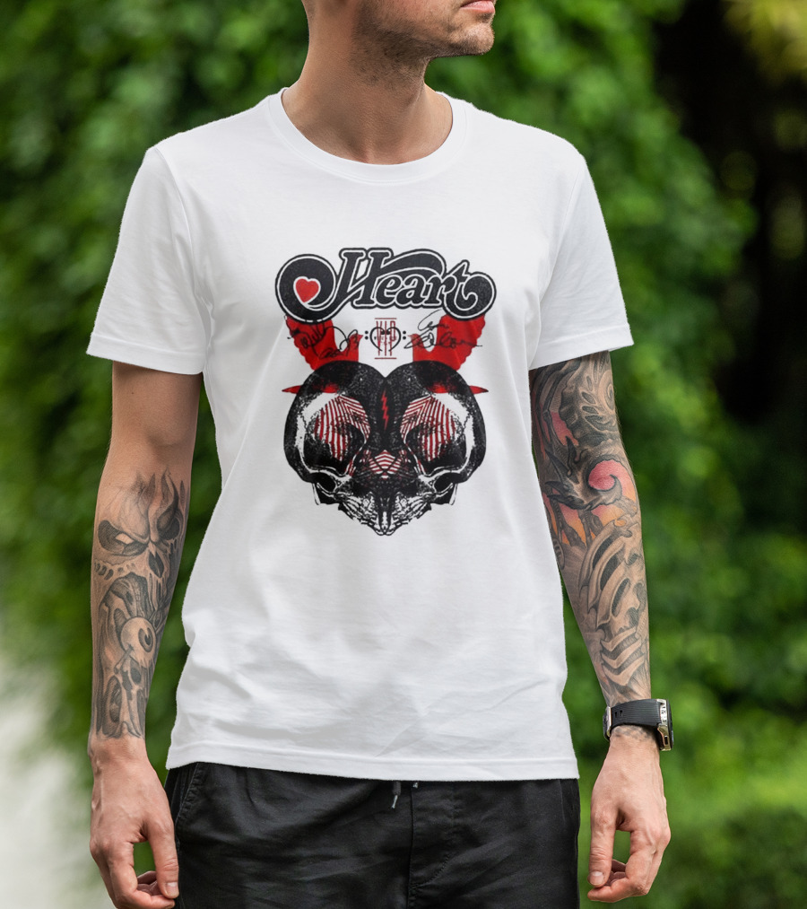Heart Royal Flush Tour 2025 Playing Card Motif With Heart And Lightning Bolt T-Shirt
