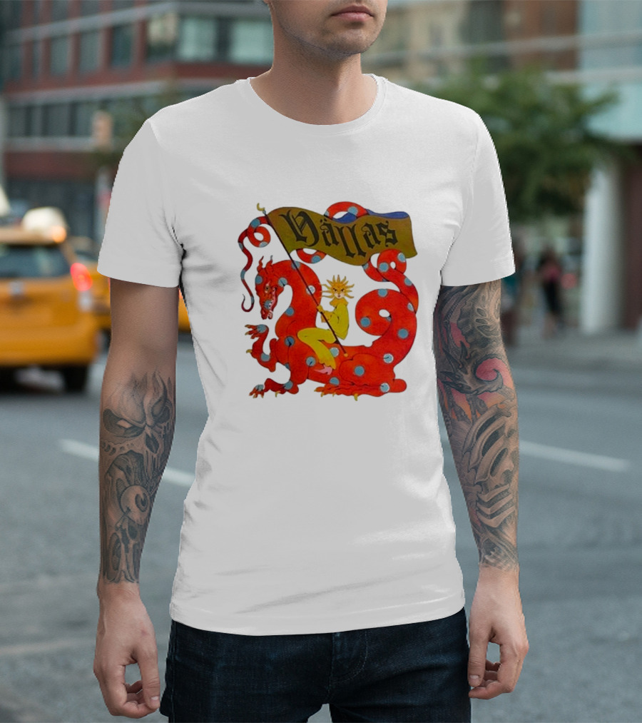 Hällas Flower Knight Riding Red Polka Dot Dragon T-Shirt