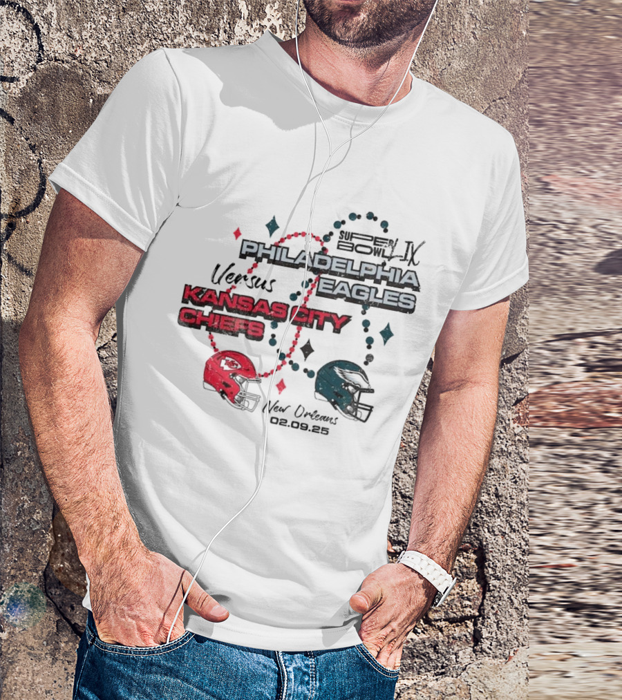 Philadelphia Eagles Vs Kansas City Chiefs Super Bowl LIX Matchup Helmets T-Shirt