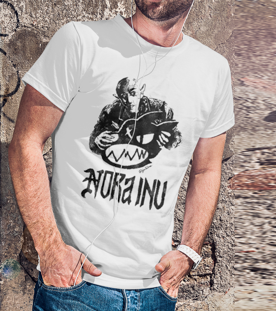 Nora Inu Vampyre Monster Art T-Shirt