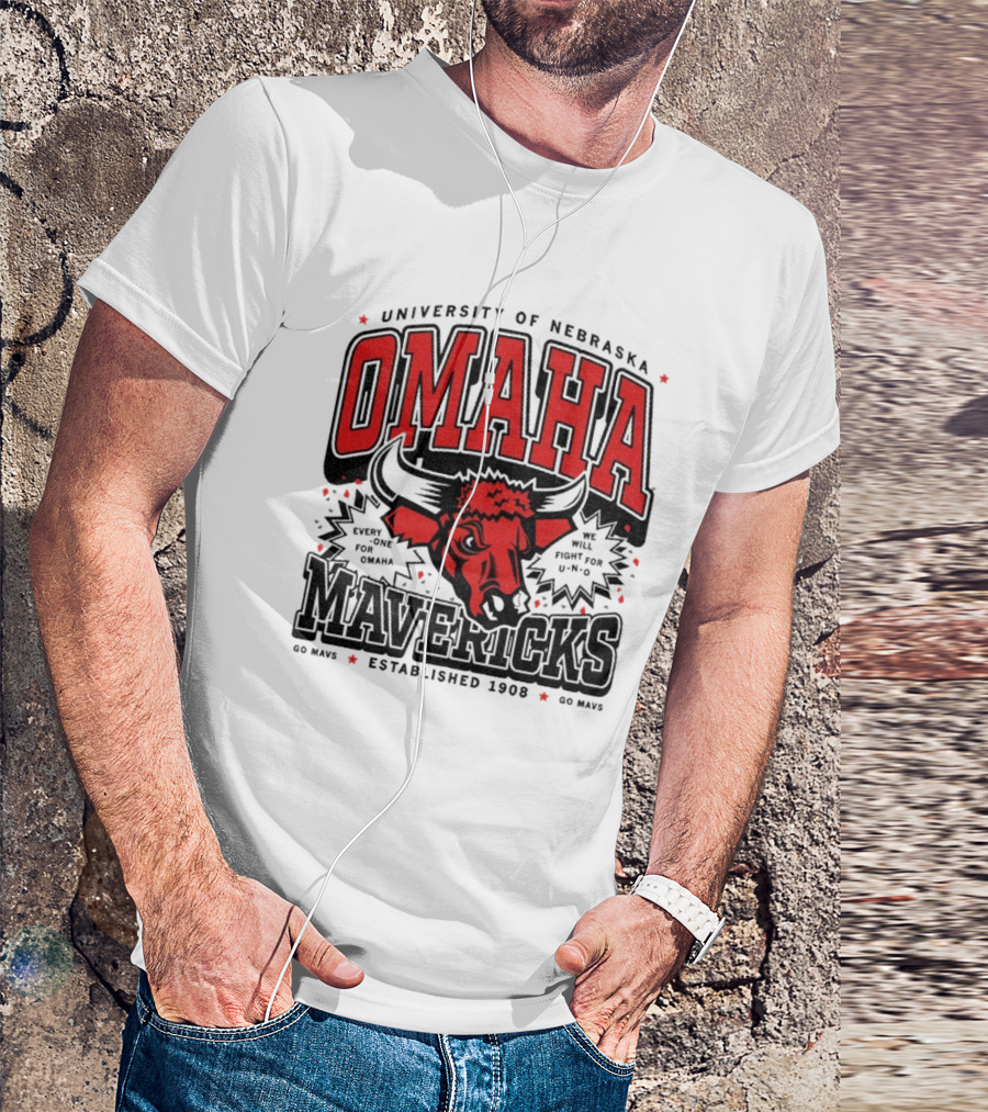 Omaha Mavericks Max Collegiate Bull Symbol With Stars T-Shirt