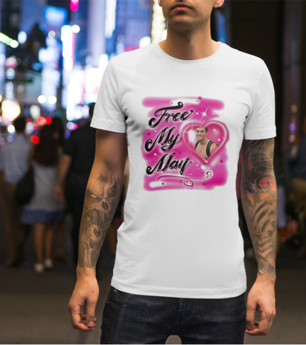 Free My Man Luigi Mangione Heart Pink Background T-Shirt