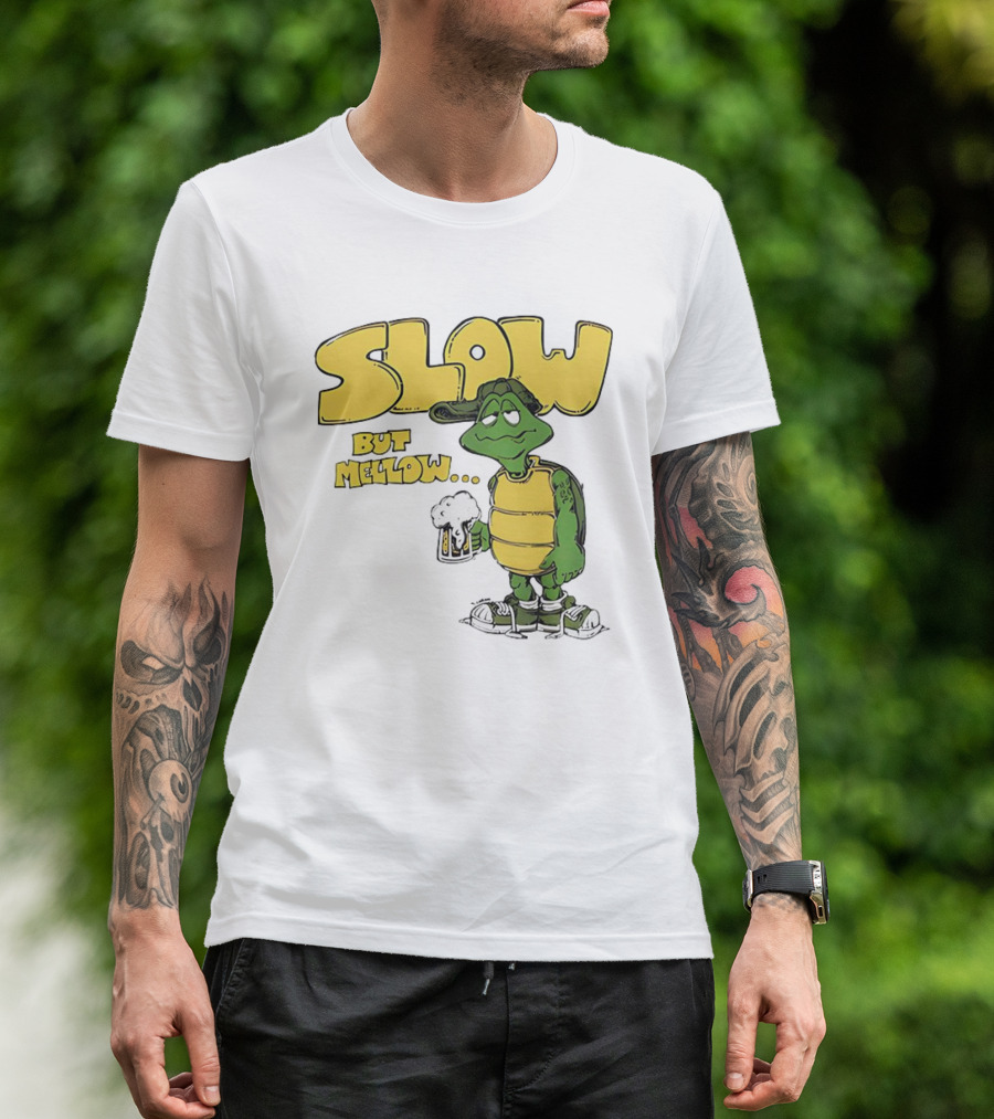 Slow But Mellow Turtle With Beer Retro Vintage 70s Style T-Shirt