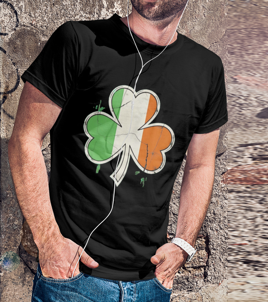 St Patrick's Day Shamrock With Italy Flag T-Shirt