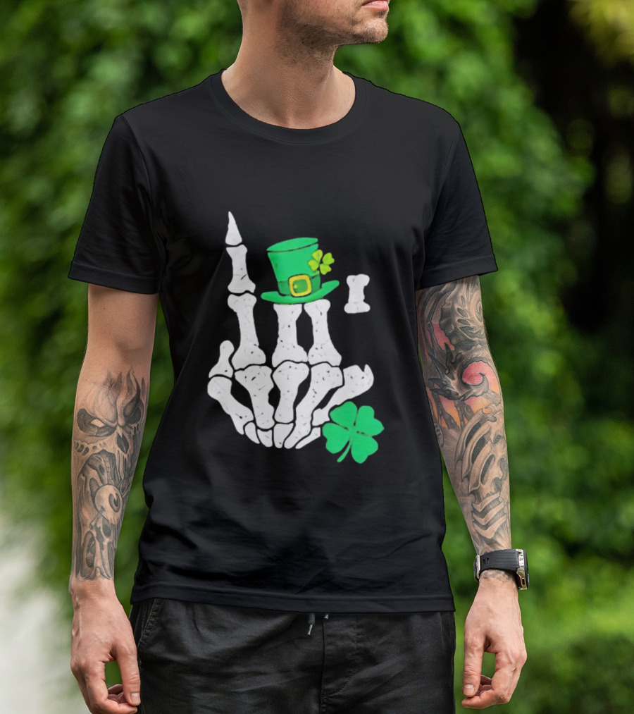 Skeleton Hand With Leprechaun Hat And Shamrock St Patricks Day T-Shirt