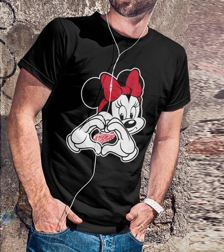 Minnie Mouse Heart Hands Detroit Red Wings T-Shirt