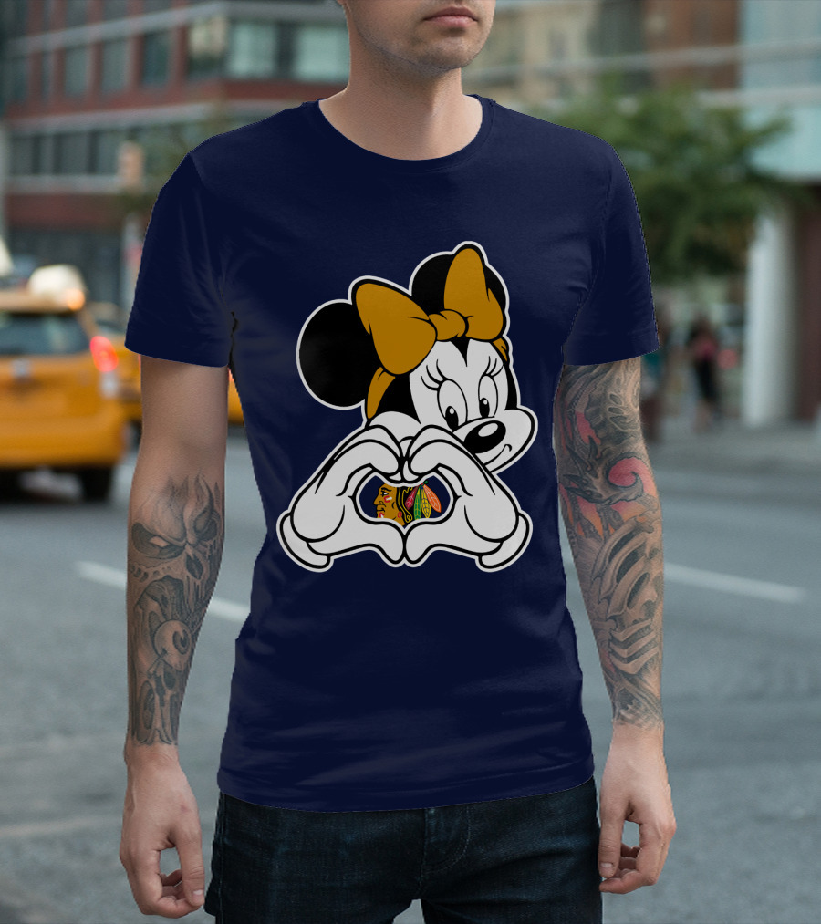 Minnie Mouse Hand Heart Chicago Blackhawks T-Shirt