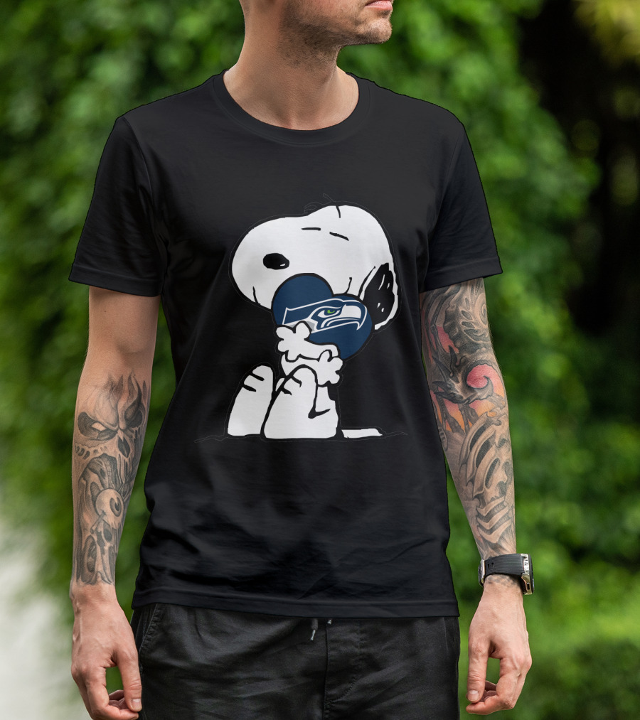 Seattle Seahawks Snoopy Hugging Heart T-Shirt