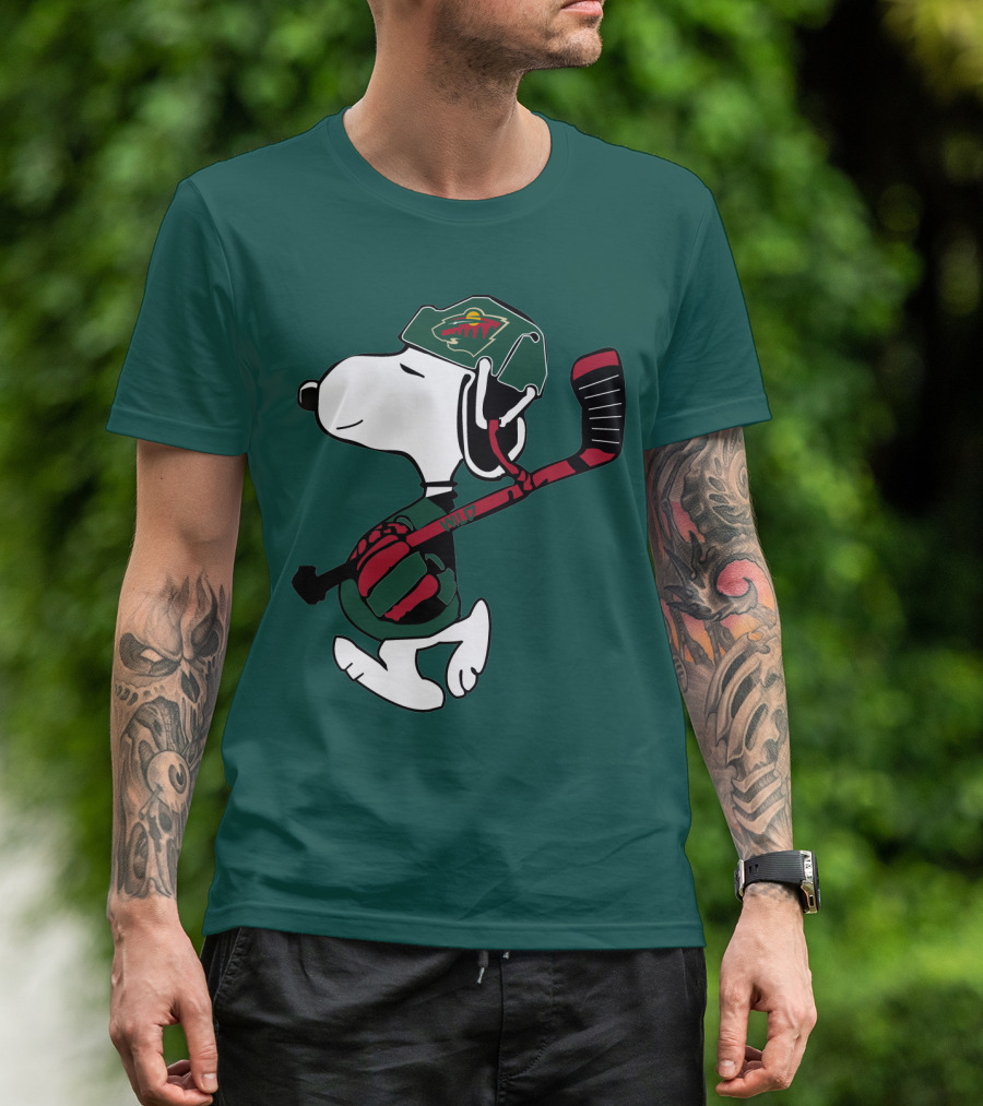 Minnesota Wild Snoopy Hockey T-Shirt
