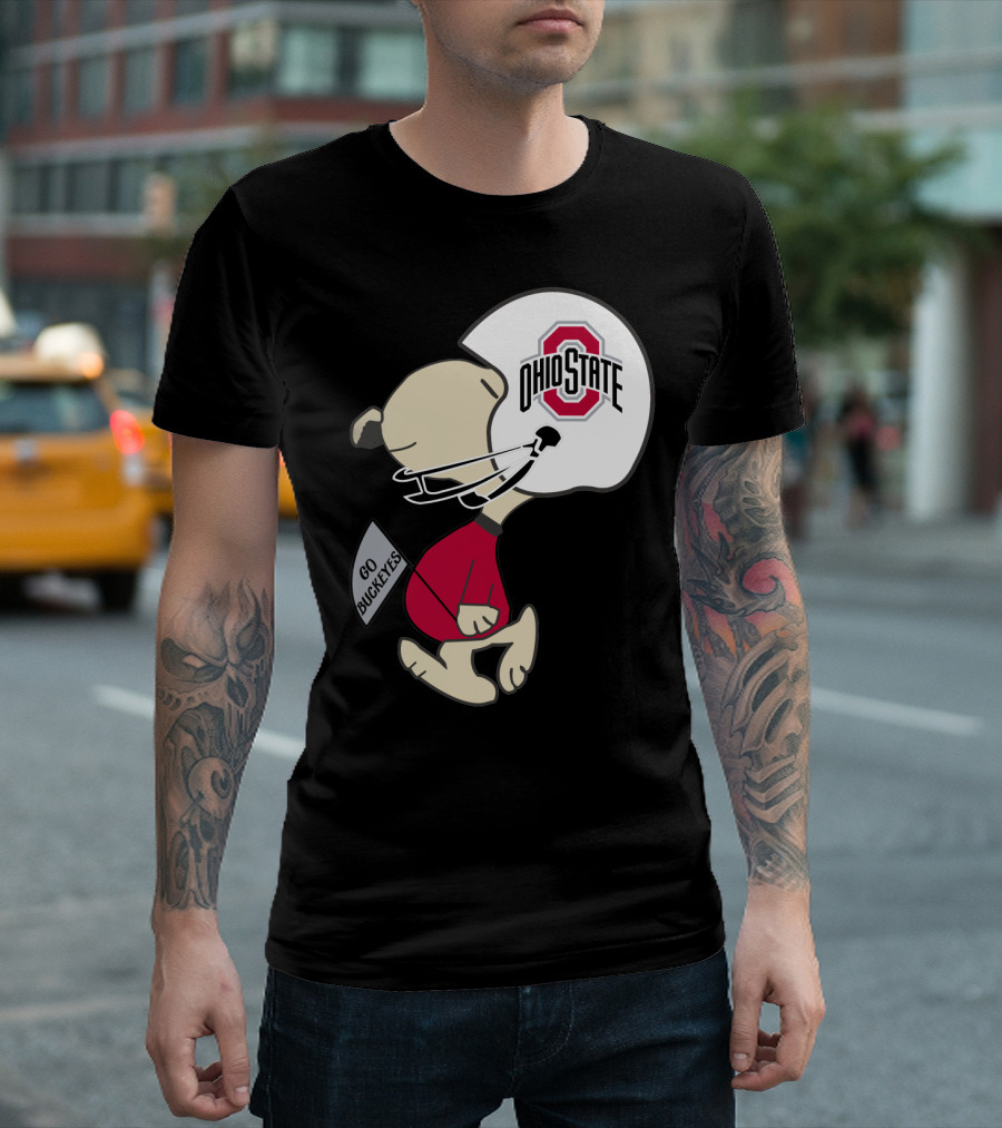 Snoopy Ohio State Buckeyes Go Buckeyes Football Helmet T-Shirt