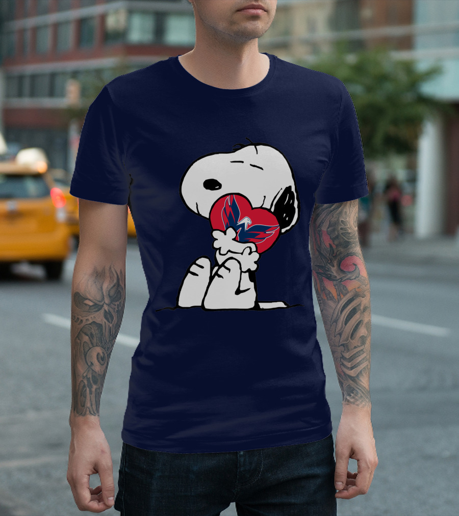 Snoopy Hugging Washington Capitals Heart T-Shirt
