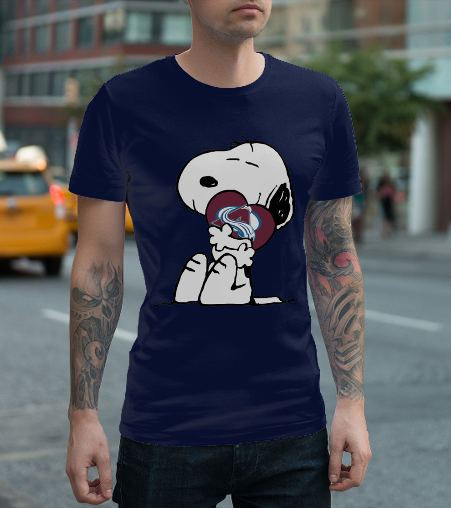 Snoopy Holding Colorado Avalanche Heart T-Shirt