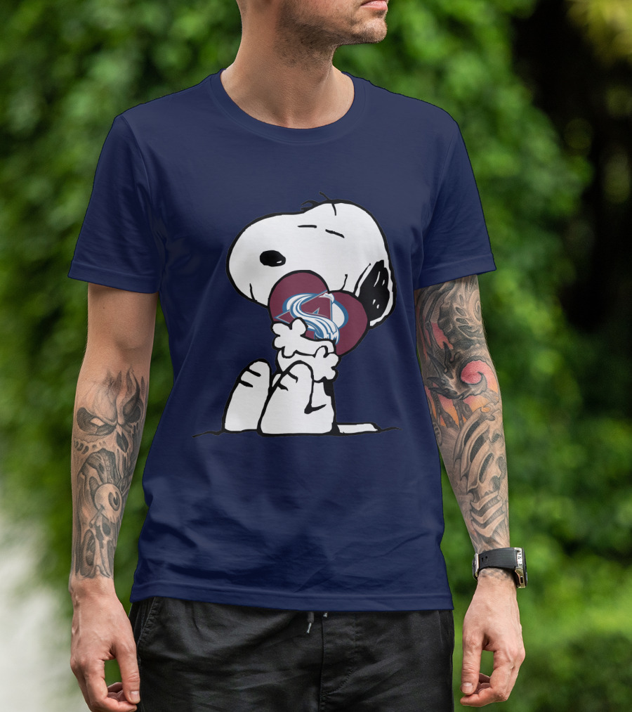 Snoopy Holding Colorado Avalanche Heart T-Shirt