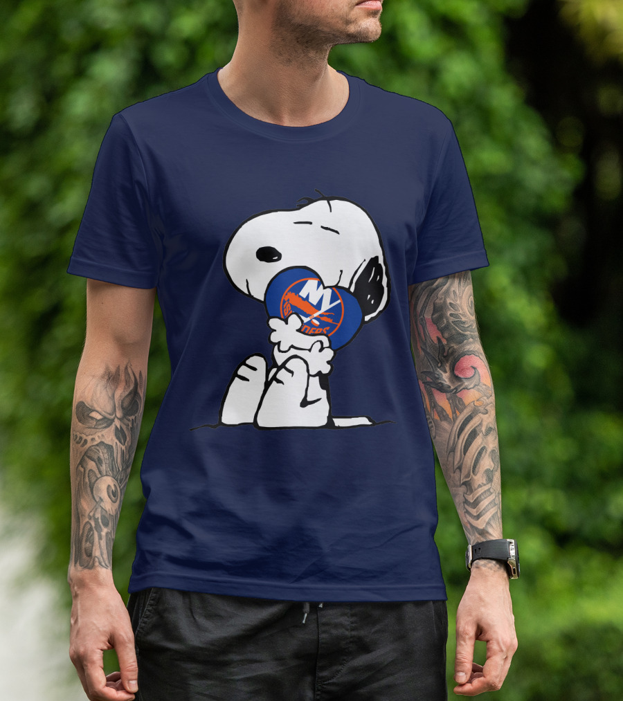 Snoopy Hugging New York Islanders Hockey T-Shirt
