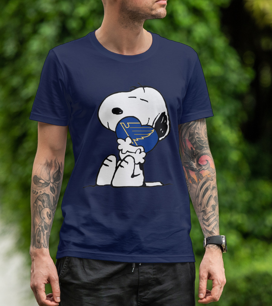 Snoopy Hugging St. Louis Blues T-Shirt
