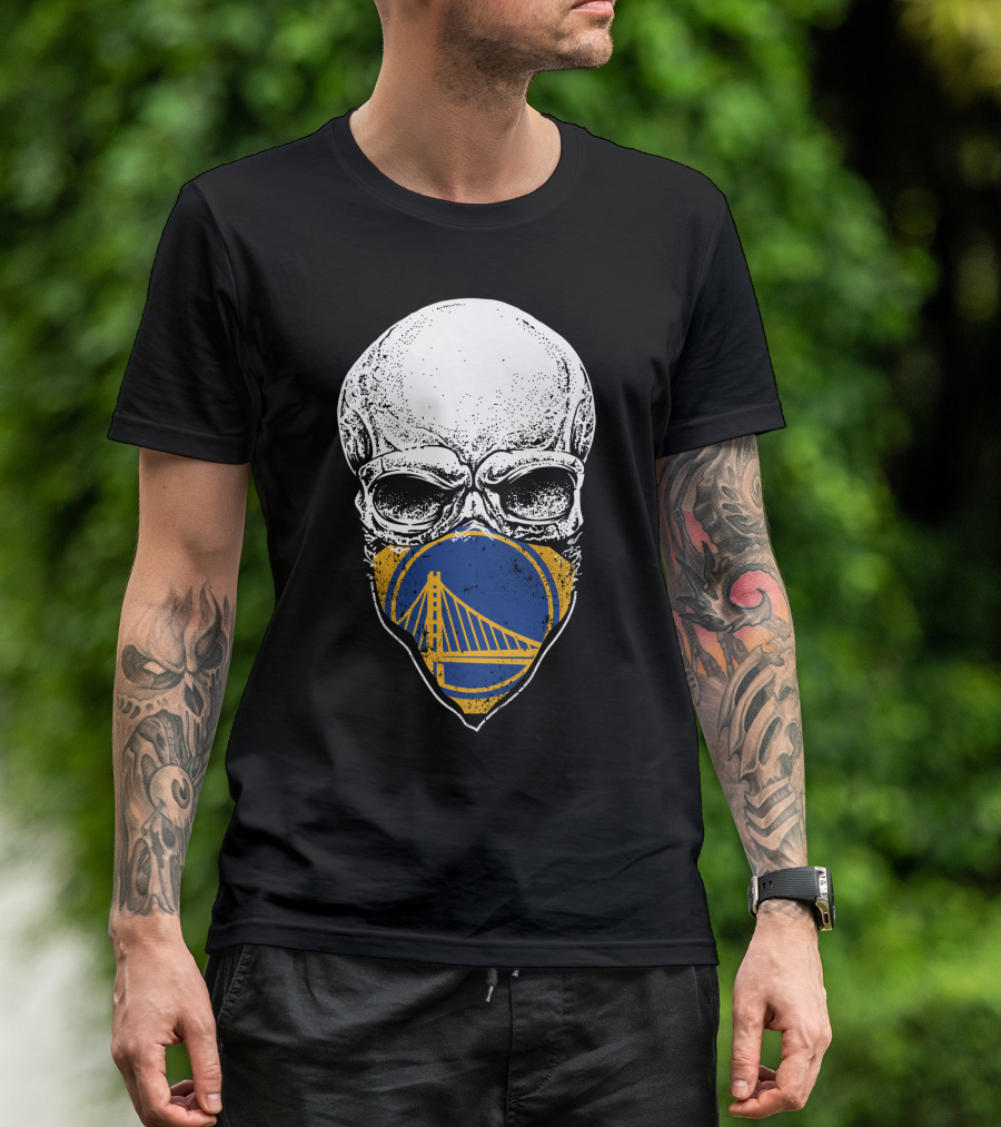 Golden State Warriors Masked Skull Bridge T-Shirt
