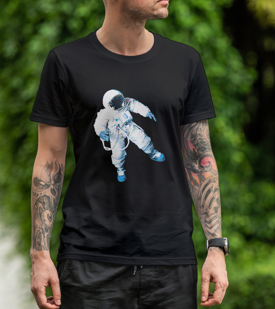 Astro 1015248 Astronaut Floating Spacesuit T-Shirt
