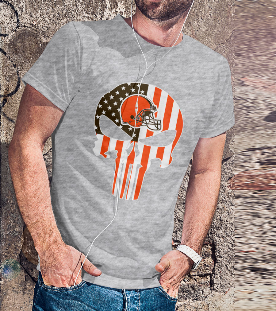Browns American Flag Skull Helmet T-Shirt