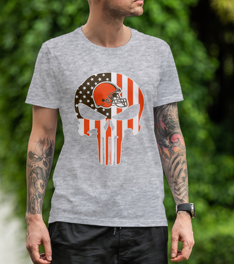 Browns American Flag Skull Helmet T-Shirt