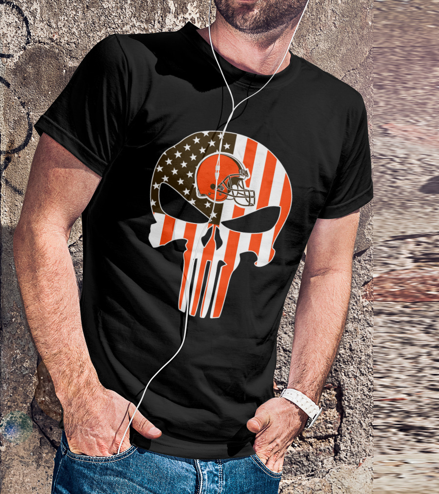 Cleveland Browns Skull American Flag Helmet T-Shirt