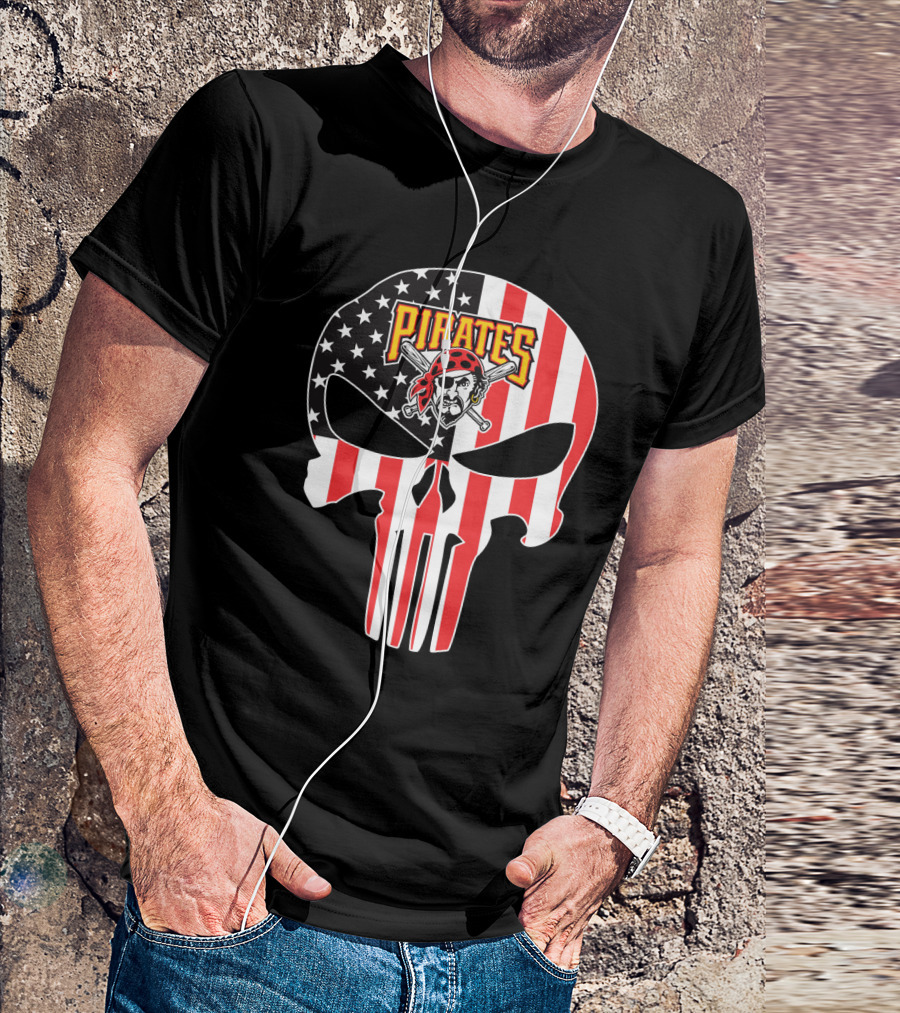 Pirates Skull American Flag T-Shirt