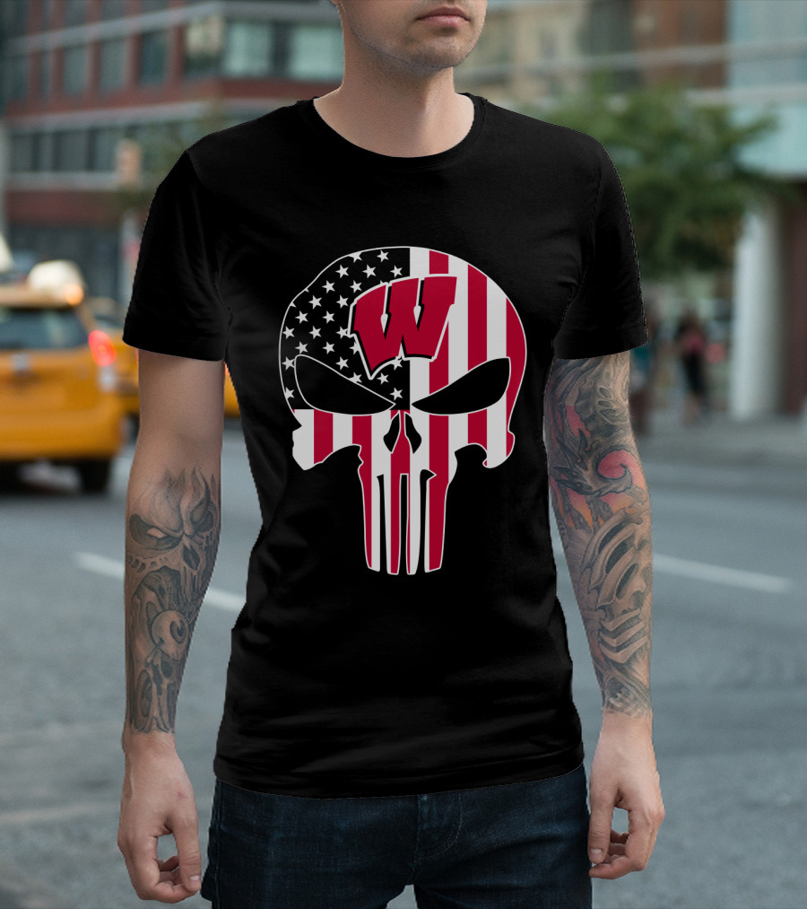 Wisconsin Badgers W Punisher Skull American Flag T-Shirt