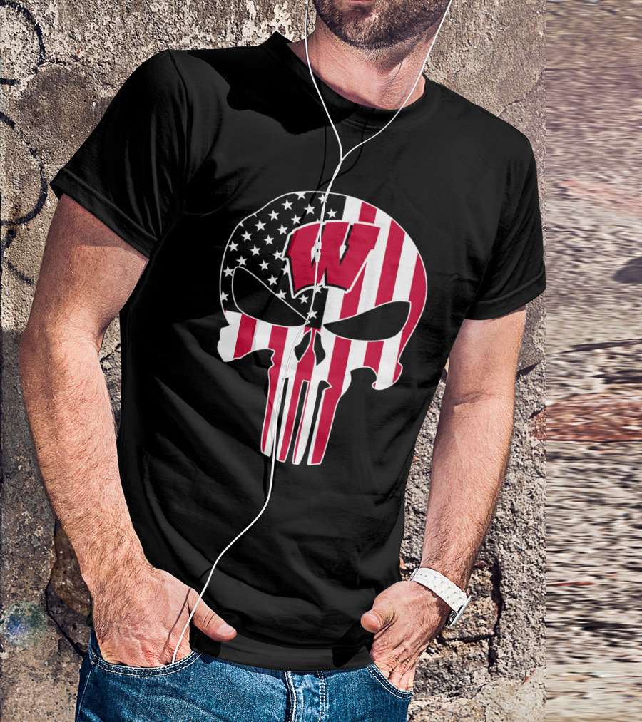 Wisconsin Badgers W Punisher Skull American Flag T-Shirt