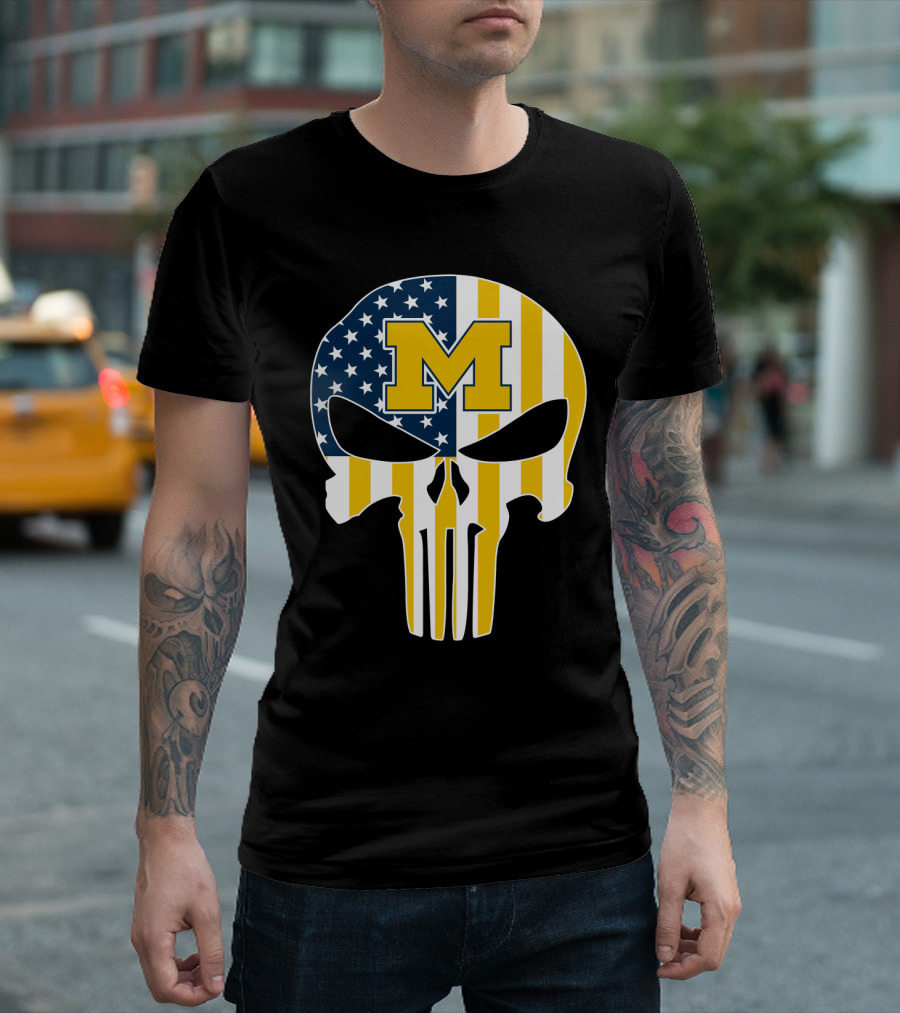 Michigan Wolverines M Logo Skull American Flag T-Shirt