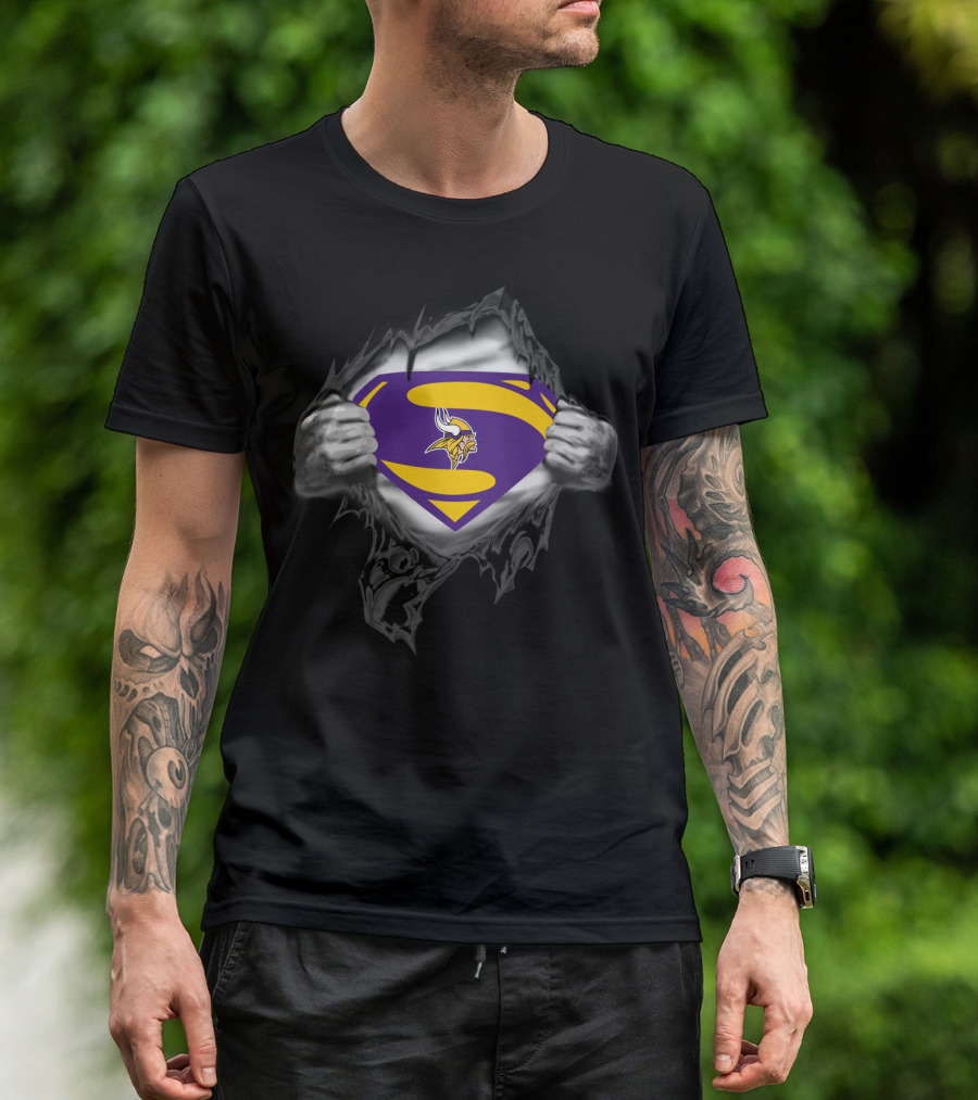 Super Vikings 42 Minnesota Logo Hero T-Shirt